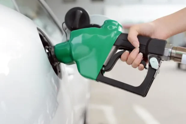 Можно ли смешивать спиртовой бензин с обычным