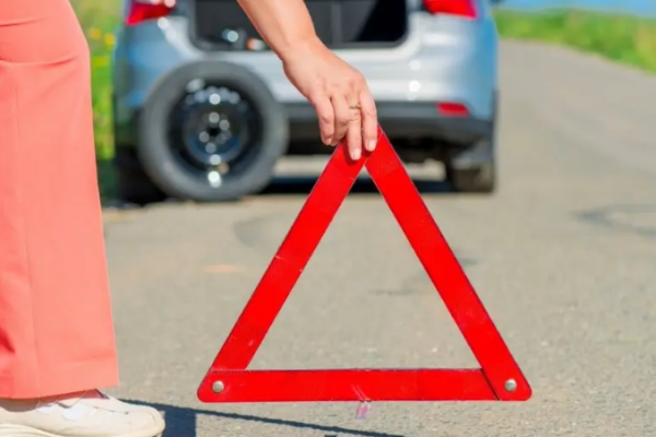 Что делать при вынужденной остановке: Пошаговый алгоритм безопасности на дороге